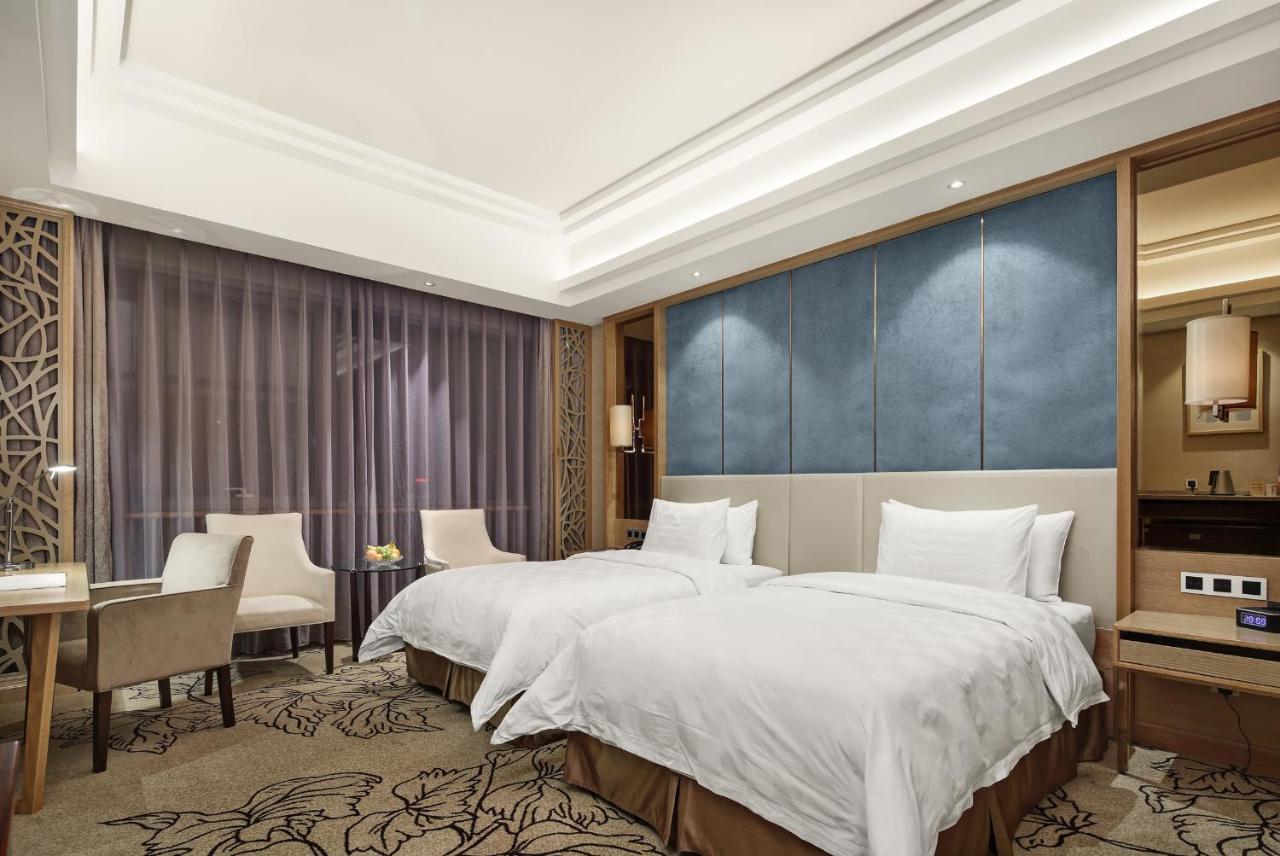 Jinan Luxury Blue Horizon Hotel מראה חיצוני תמונה