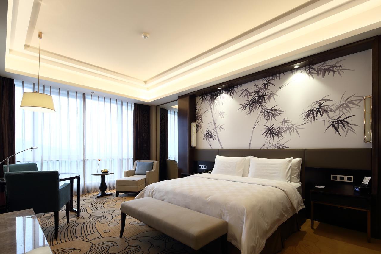 Jinan Luxury Blue Horizon Hotel מראה חיצוני תמונה