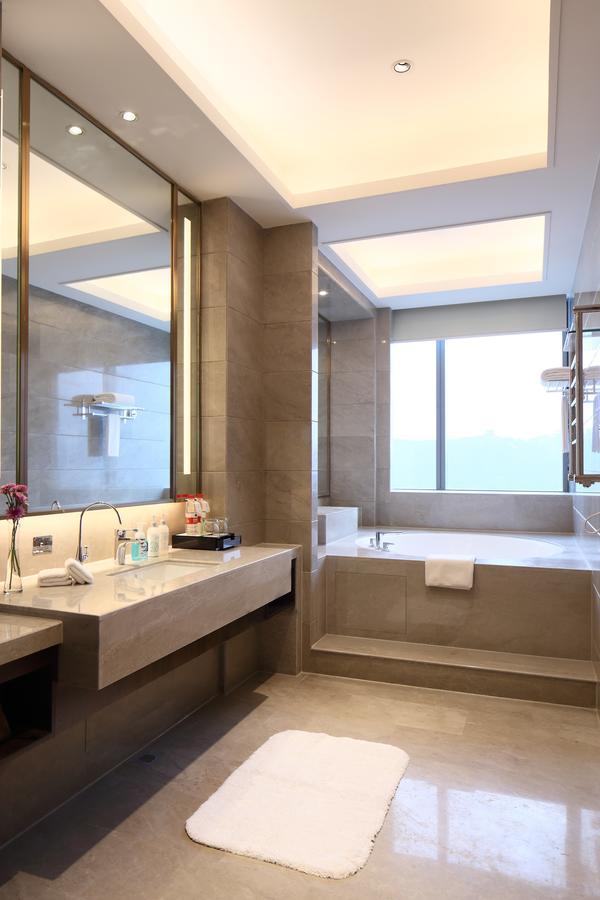 Jinan Luxury Blue Horizon Hotel מראה חיצוני תמונה