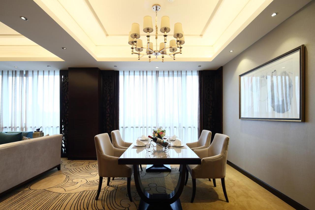 Jinan Luxury Blue Horizon Hotel מראה חיצוני תמונה