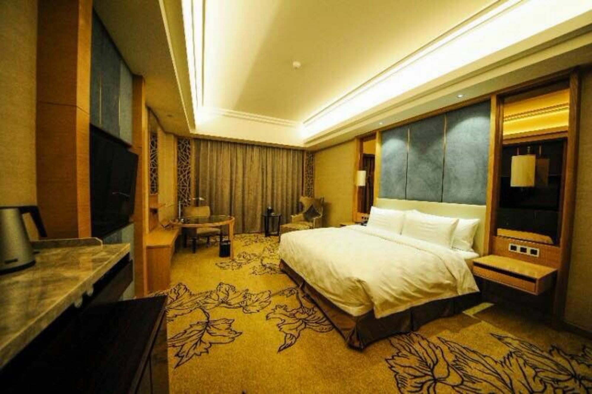 Jinan Luxury Blue Horizon Hotel מראה חיצוני תמונה