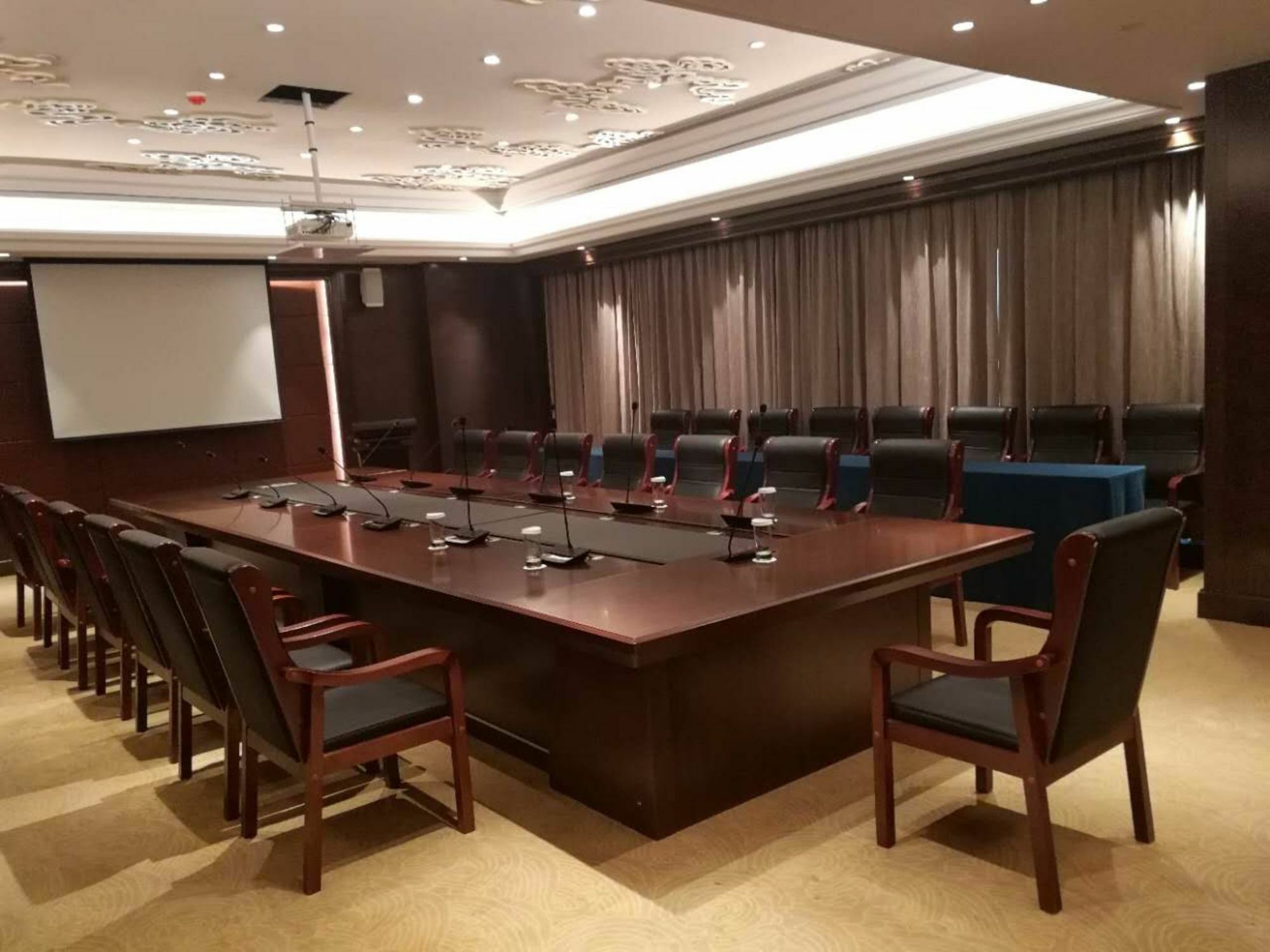 Jinan Luxury Blue Horizon Hotel מראה חיצוני תמונה