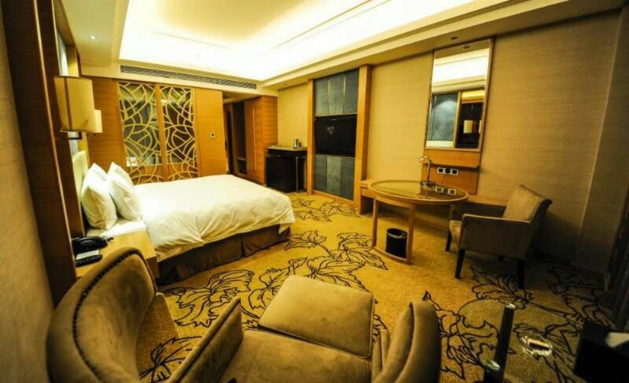 Jinan Luxury Blue Horizon Hotel מראה חיצוני תמונה